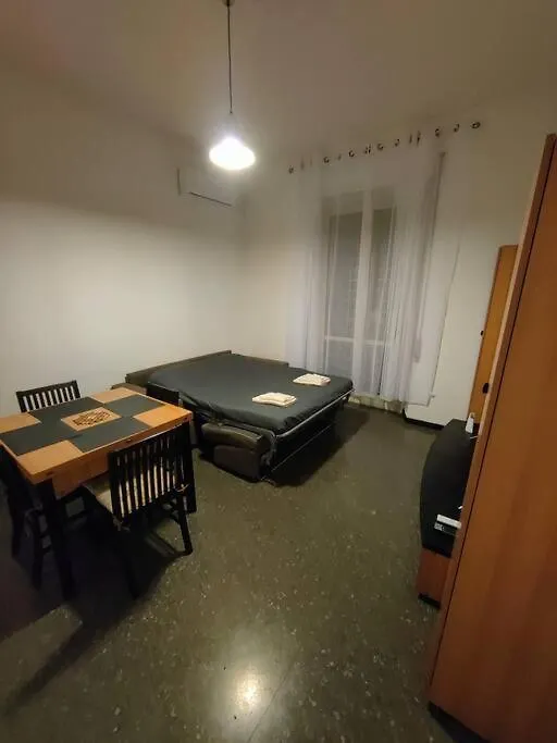 Minimal House Apartment Rome