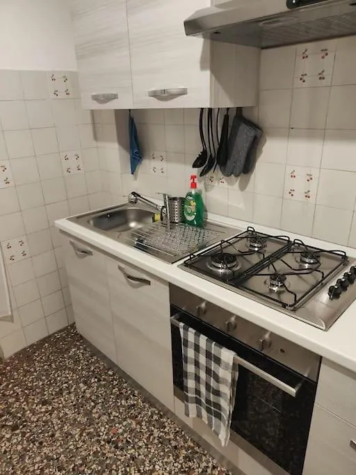 Minimal House Apartment Rome